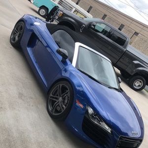 Meet your Posher, André